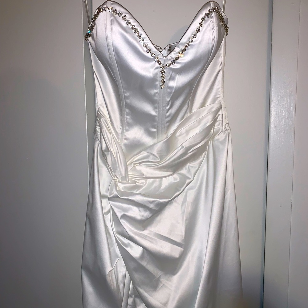 Wedding dress or reception dress